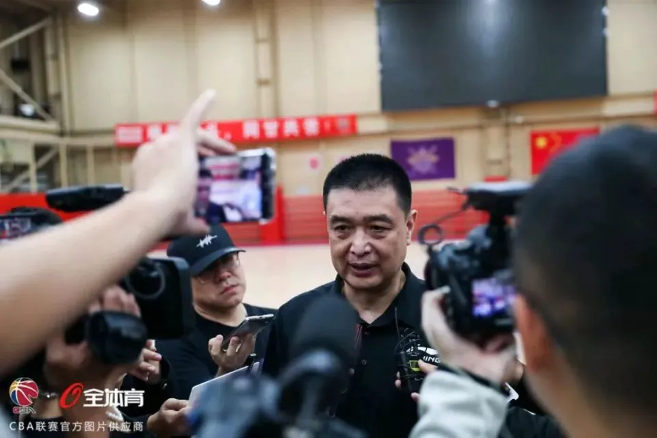 如何通过模拟比赛环境提高篮板实战能力?_2